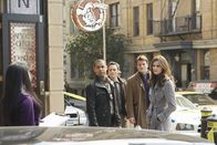 Castle – v.r.) und Kate Beckett (Stana Katic, r.) werden zu einer Pizzeria gerufen, in der eine besonders grausame Entdeckung gemacht wurde ...