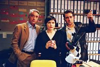 Edel & Starck – Sandra stellt die "Detektive" (v.l.n.r.: Christoph M. Ohrt, Isabel Tuengerthal, Hasan Ali Mete) zur Rede ...