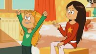 Power Sisters – Marine hofft, das große Los gezogen zu haben: ein Tablet.