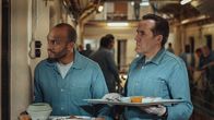 Professor T – Omar Haq (Chris Ryman, l.) und Professor Jasper Tempest (Ben Miller, r.).