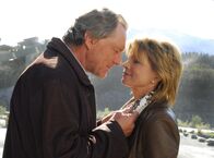 Wieder daheim – Maren (Uschi Glas) und Johann (Gerd Silberbauer) haben einiges zu klären.
