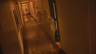 Celebrity Ghost Stories – Ghots in hallwaya