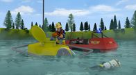 Feuerwehrmann Sam – Feuerwehrmann Sam und der tauchenden Penny gelingt es, Norman aus dem "Tauchmaster 2000" zu befreien.