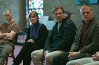 Time – v.l.n.r.: Baz (Bobby Schofield), Marie-Louise (Siobhan Finneran), Mark Cobden (Sean Bean) und Flanagan (Shaun Mason).