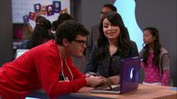 iCarly – L-R: Trey (Miles Wood), Carly Shay (Miranda Cosgrove)