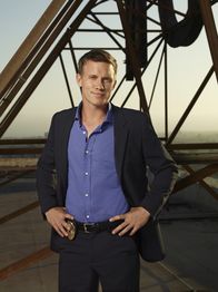 Common Law – (1. Staffel) - Ex-Anwalt und leidenschaftlicher Gärtner: Cop Wes Mitchell (Warren Kole) ...