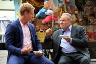 Um Himmels Willen – Um Himmels Willen Staffel 20 Folge 2 Konkurrenten: Jakob Gessner als Alexander „Alex“ Rauscher, Fritz Wepper als Wolfgang Wöller