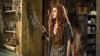 Outsiders – Gillian Alexy als G'Win Farrell
