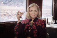 Mord im Orient Express – Caroline Hubbard (Michelle Pfeiffer) will Rache für ihre getötete Enkelin.
