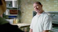Law & Order: Special Victims Unit – Nach dem grausamen Tod eines 16-jährigen Jungen, wird zunächst Darren Tolson (Keith Barber), ein kürzlich aus dem Gefängnis entlassener Kinderschänder, verdächtigt.
