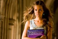 Transformers - Die Rache – Alice (Isabel Lucas) ist nicht diejenige, die sie zu sein vorgibt ...