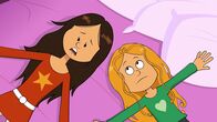 Power Sisters – Wendy und Marine liegen entmutigt auf ihrem Bett und stellen fest: ein Leben ohne Handy ist möglich, aber sinnlos.
