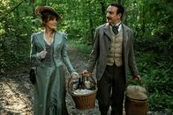 Intrige – Intrige Auf Beobachtungsposten: Emanuelle Seigner als Pauline Monnier, als Jean Dujardin als Picquart