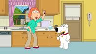 Family Guy – Lois Griffin (l.); Brian Griffin (r.)
