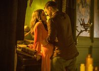 Robin Hood – L-R: Marian (Eve Hewson) and Robin of Loxley (Taron Egerton)