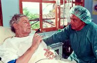Klinik unter Palmen – (v.li.) Günter Pfitzmann (Dr. Gieselher), Klausjürgen Wussow (Dr. Frank Hofmann).