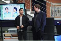 Navy CIS – Torres (Wilmer Valderrama, l.); McGee (Sean Murray, r.)