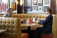 Bull – Ron Getman (Brad Garrett, l.); Dr. Jason Bull (Michael Weatherly, r.)