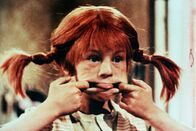 Pippi Langstrumpf – Nicht einmal Pippis (Inger Nilsson) Grimassen können Tommi und Anikka aufheitern, die wegen ihrer Abreise sehr traurig sind.
