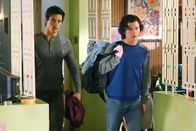 The Middle – Finn (Matthew Atkinson, l.); Axl (Charlie McDermott, r.)