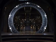 Stargate: Universe – Stargate: Universe (2009)