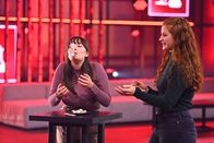 Die Stapelshow – Mareike (l.); Cassandra (r.)