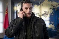 Anna – Alex Tchenkov (Luke Evans)