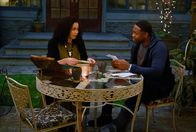 Charmed – Macy Vaughn (Madeleine Mantock, l.); Galvin Burdette (Ser'Darius Blain, r.)