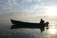 Zu Tisch ... – Mitica fährt mit seinem Boot jeden Morgen fischen.