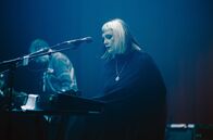 Echoes – Rachel Goswell mit Slowdive bei „Echoes with Jehnny Beth“ im November 2023