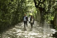 Inferno – L-R: Robert Langdon (Tom Hanks) and Sienna Brooks (Felicity Jones)
