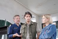 SOKO Kitzbühel – Ferry Öllinger (Kroisleitner, li.), Luca Zamperoni (Marco Rocca), Kristina Sprenger (Karin Kofler).