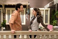 The Goldbergs – Barry Goldberg (Troy Gentile, l.); Joanne Schwartz (Beth Triffon, r.)