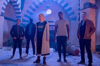 Doctor Who – Yaz (MANDIP GILL), Ryan (TOSIN COLE), The Doctor (JODIE WHITTAKER), Tibo (BUOM TIHNGANG), Graham (BRADLEY WALSH)