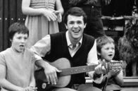 Adamo - Und dann ein Lied – Salvatore Adamo (Mi.) war als Dreijähriger mit seiner Familie nach Belgien gekommen.