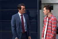 Modern Family – Ty Burrell (Phil Dunphy), Nolan Gould (Luke Dunphy).