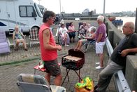 die nordstory spezial – Schiffe gucken, Grill-Rekorde und keinen Dreck im Wohnwagen – Betoncamping ist hat viele Vorteile.