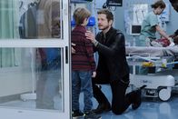 Atlanta Medical – Dr. Conrad Hawkins (Matt Czuchry, r.)