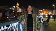 Megacitys - Wenn es Nacht wird in ... – Istanbul ist laut, chaotisch, und viel zu klein für seine knapp 20 Millionen Bewohner. ZDF-Korrespondentin Phoebe Gaa nimmt die Zuschauenden mit in die Dämmerung des Abends und endet früh morgens, wenn die meisten Menschen ausgeschlafen zur Arbeit gehen.
