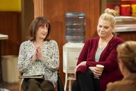 Mom – Mom (2020)