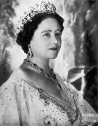 Universum History – Ein Porträt von Elizabeth Bowes-Lyon, Königin Elizabeth (Queen Mum) an ihrem 50. Geburtstag, London, England, 1950