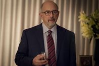 Counterpart – Roland Fancher (Richard Schiff)