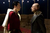 Shazam! – Shazam (Zachary Levi, l.); Dr. Sivana (Mark Strong, r.)