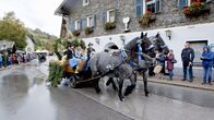 Landleben – Die Erntedank-Feier in Schladming ist ein Ereignis für Jung und Alt. Die Bauern schmücken ihre Wägen.