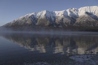 Alaska - Eisige Tradition – Die schneebedeckten Berge um Pedro Bay, Alaska. (National Geographic/Keri Oberly)