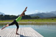 Tele-Gym – Gabi Fastner bei der Standwaage.
