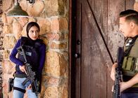 Navy CIS: L.A. – Fatima Namazi (Medalion Rahimi, l.); Vostanik Sabatino (Erik Palladino, r.)