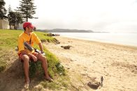Geheimakte Wildnis – Auckland, New Zealand - David Jenkinson patrolling an Auckland beach.