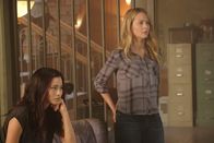 The Gifted – Clarice (Jamie Chung, l.); Kate (Amy Acker, r.)