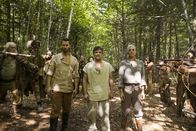 Future Man – v.l.n.r.) Wolf (Derek Wilson); Josh Futturman (Josh Hutcherson); Tiger (Eliza Coupe)